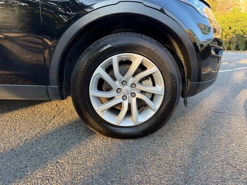 Used 2019 Land Rover Discovery Sport AWD/4WD image 15
