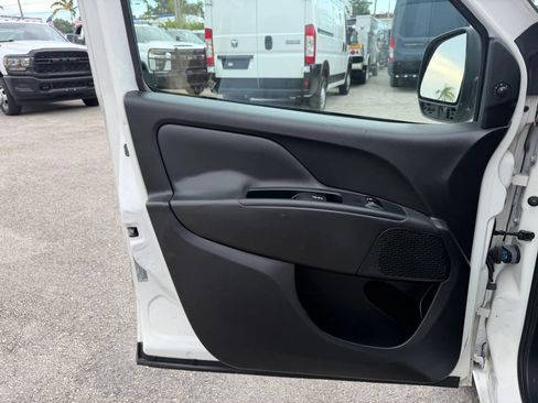 Used 2021 RAM ProMaster City Tradesman SLT FWD image 13
