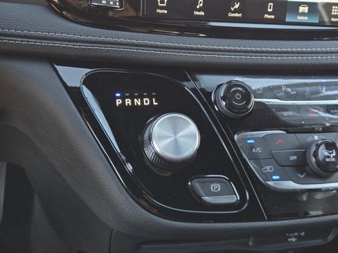 New 2026 Chrysler Pacifica Select image 14