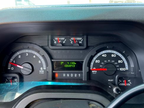 Used 2013 Ford E-350 and Econoline 350 XL image 25