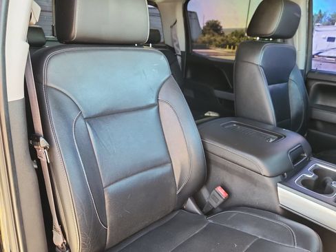 Used 2017 Chevrolet Silverado 1500 LTZ Z71 w/ LTZ Plus Package AWD/4WD image 16