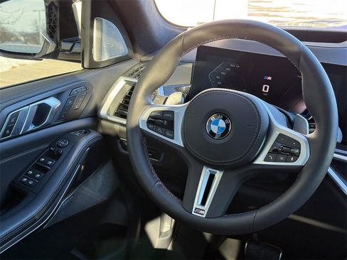 Used 2026 BMW X7 M60i w/ Executive Package image 14