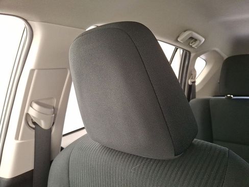 Used 2014 Toyota RAV4 LE AWD/4WD image 23