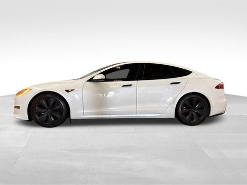 Used 2021 Tesla Model S Plaid image 2