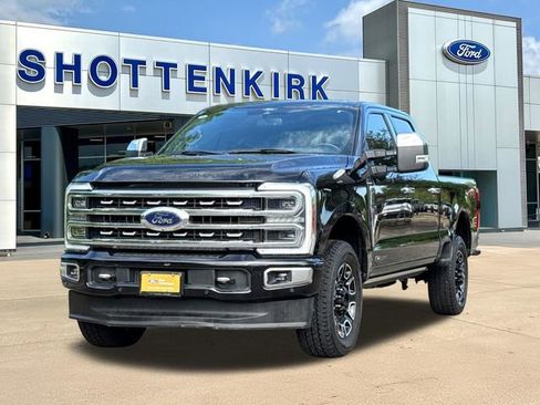 Certified 2024 Ford F250 Platinum w/ FX4 Off-Road Package AWD/4WD image 3