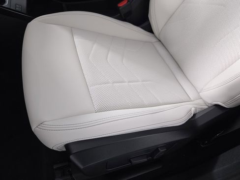 New 2026 BMW X1 xDrive28i w/ Technology Package image 13