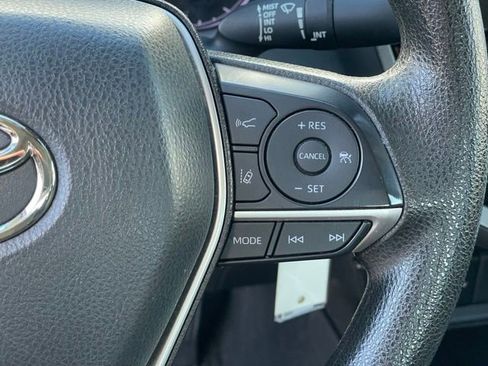 Used 2022 Toyota Camry LE FWD image 15