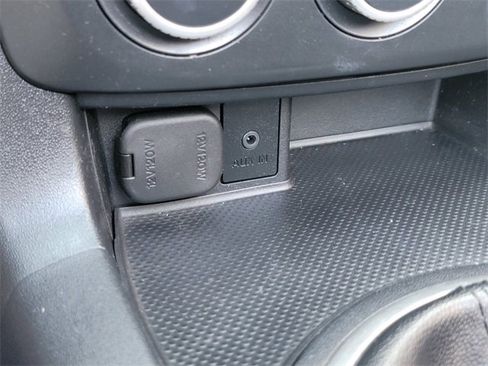 Used 2015 MAZDA MX-5 Miata Sport image 19