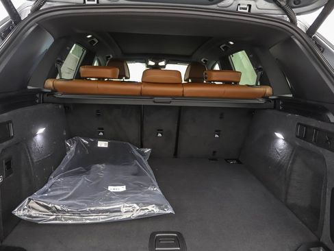 New 2026 BMW X5 xDrive40i w/ Executive Package image 24