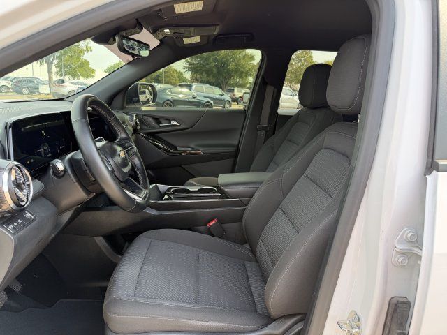 Used 2025 Chevrolet Equinox LT w/ Safety and Technology Package FWD image 23