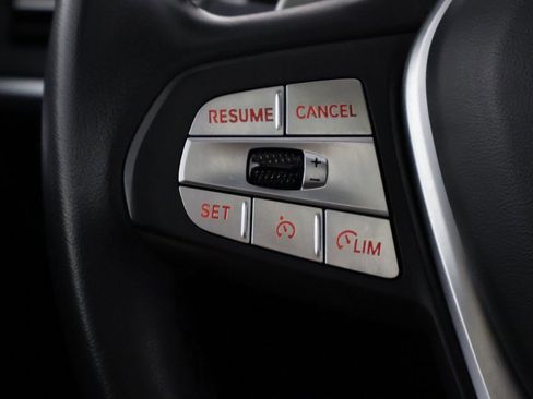 Used 2023 BMW X4 xDrive30i w/ Convenience Package image 40