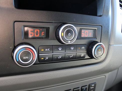 Used 2016 Nissan NV 3500 SL image 25