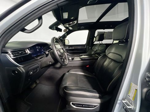 Used 2024 Jeep Grand Wagoneer L Series II w/ Quick Order Packagew 28T AWD/4WD image 14