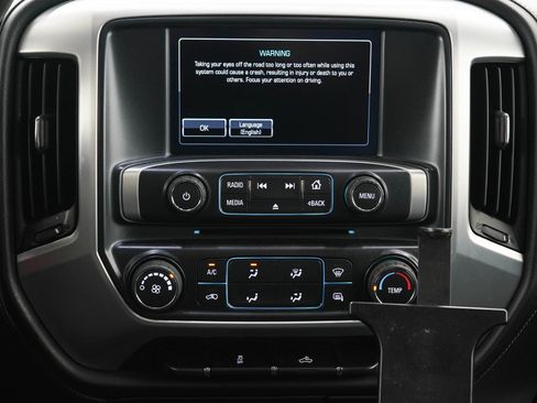 Used 2018 GMC Sierra 1500 SLE AWD/4WD image 18