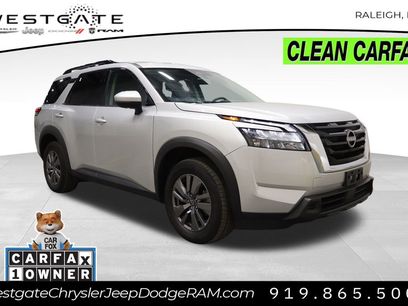Used 2024 Nissan Pathfinder SV