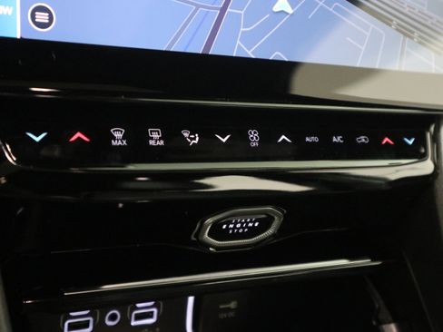 New 2026 Jeep Grand Cherokee Altitude AWD/4WD image 26