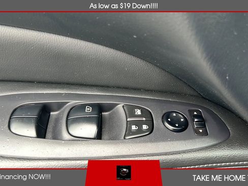 Used 2018 Nissan Pathfinder S AWD/4WD image 21