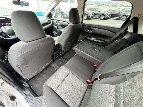 Used 2025 Nissan Rogue SV AWD/4WD image 47