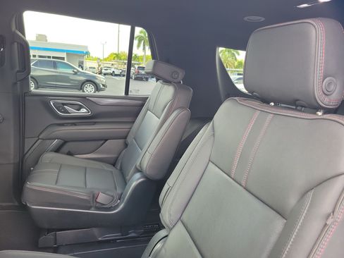 Used 2022 Chevrolet Tahoe RST w/ Luxury Package RWD image 9