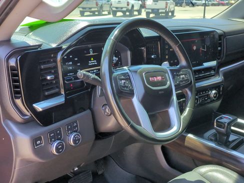 Used 2023 GMC Sierra 1500 SLT w/ SLT Premium Plus Package AWD/4WD image 13