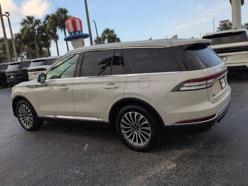 Certified 2020 Lincoln Aviator Reserve w/ Elements Package Plus AWD/4WD image 6