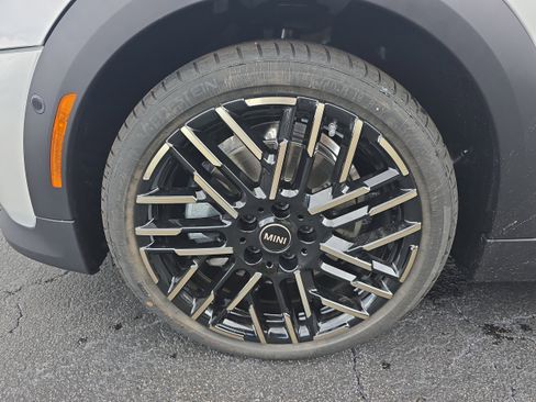 New 2026 MINI Cooper S image 8