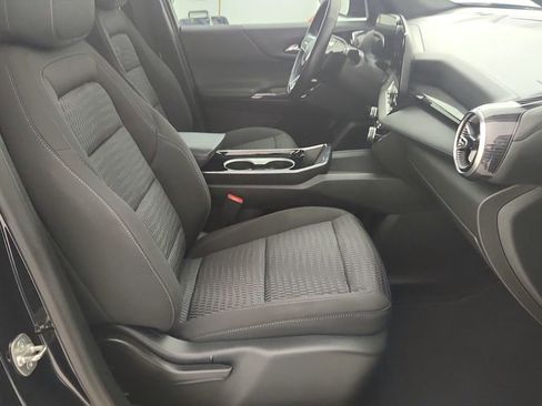 Used 2025 Chevrolet Equinox LT w/ Safety and Technology Package image 31