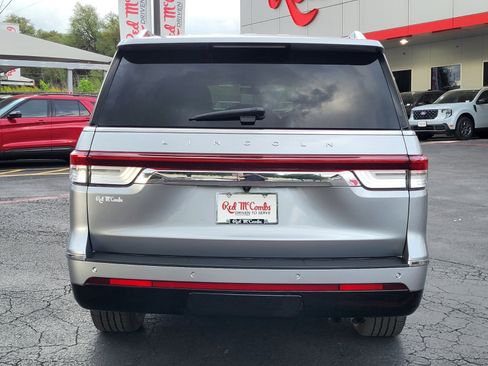 Used 2024 Lincoln Navigator L Reserve AWD/4WD image 5