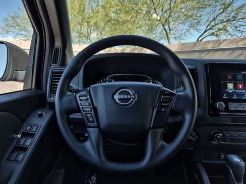 Used 2023 Nissan Frontier SV w/ Midnight Edition Package AWD/4WD image 19