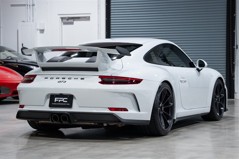 Used 2018 Porsche 911 GT3 RWD image 15
