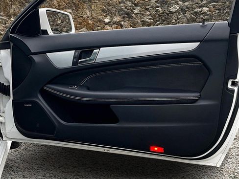 Used 2015 Mercedes-Benz C 350 4MATIC Coupe image 21