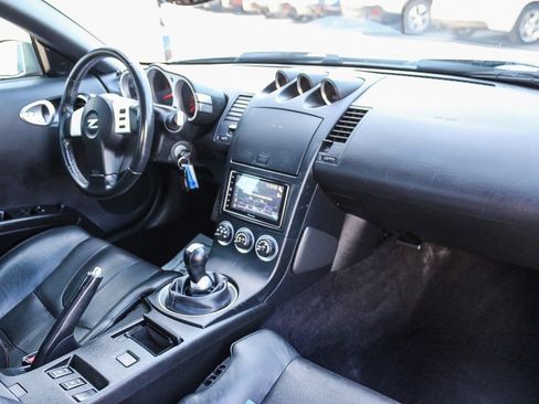 Used 2005 Nissan 350Z Grand Touring image 12