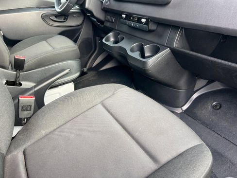 Used 2025 Mercedes-Benz Sprinter 2500 image 16