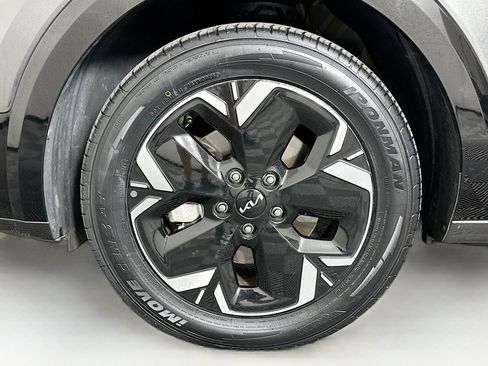 Used 2024 Kia Niro Wind FWD image 11