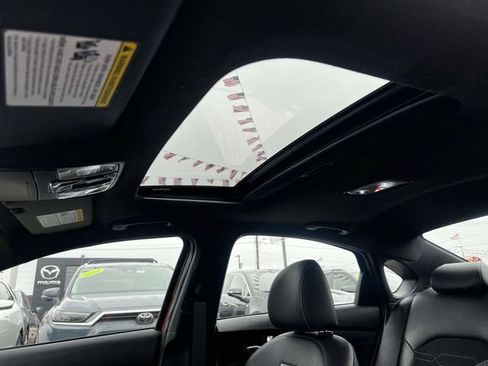 Used 2023 Kia Forte GT-Line w/ GT-Line Premium Package FWD image 20