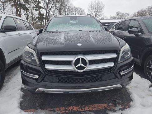 Used 2014 Mercedes-Benz GL 450 4MATIC image 3