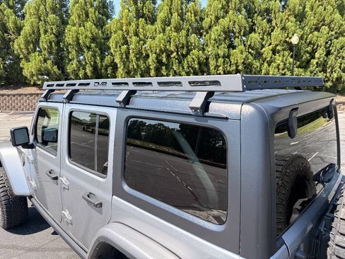 Used 2021 Jeep Wrangler Unlimited Rubicon AWD/4WD image 39