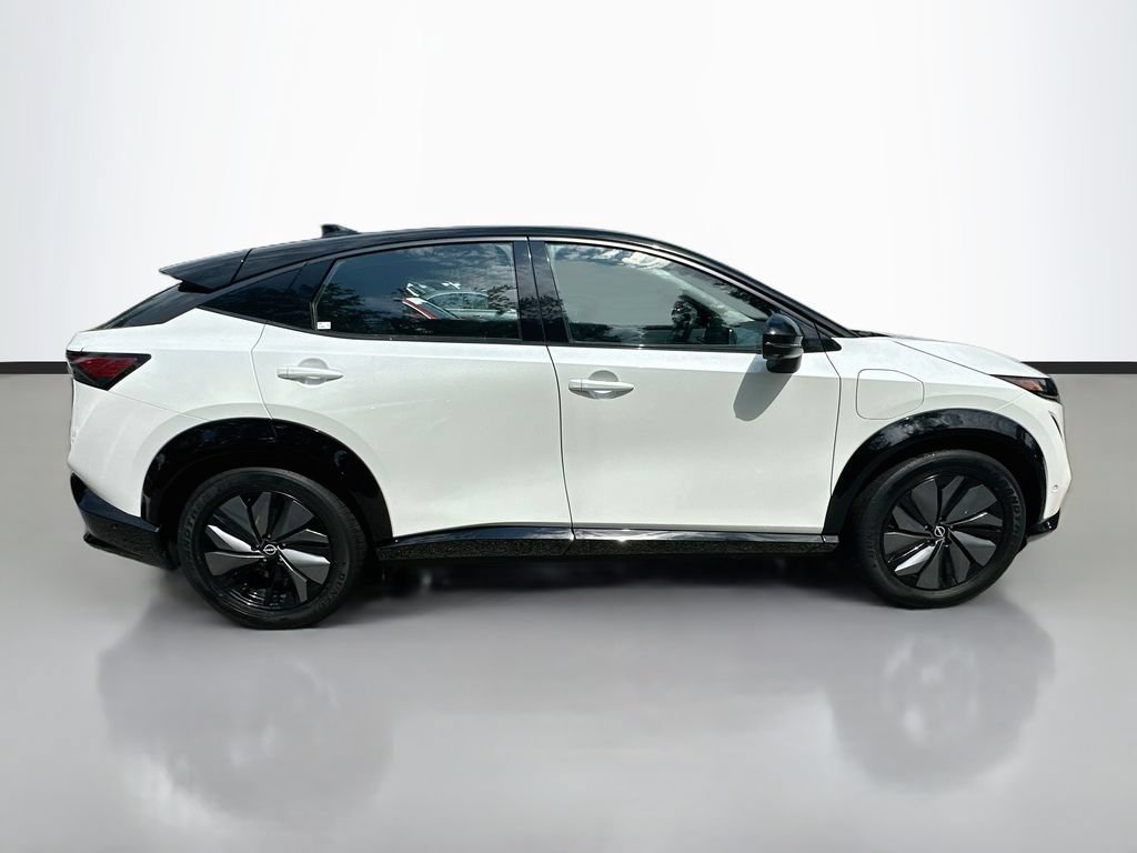 Used 2024 Nissan Ariya AWD image 4