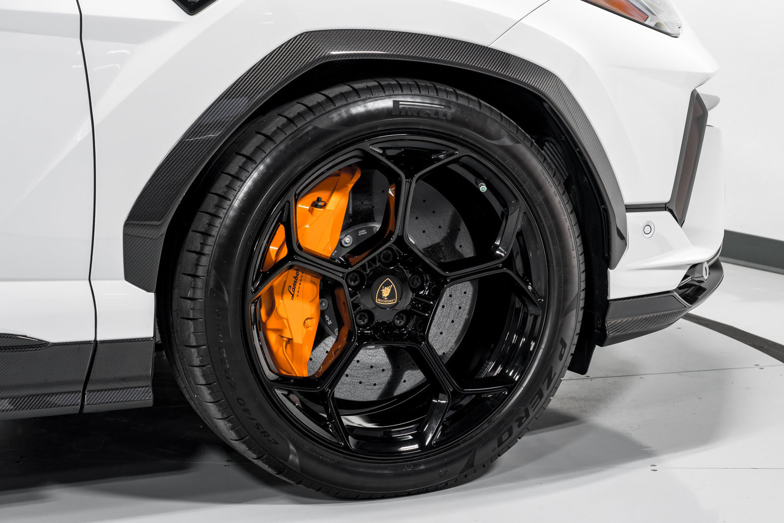 Used 2024 Lamborghini Urus Performante AWD/4WD image 53