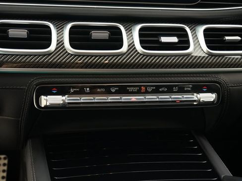 Used 2022 Mercedes-Benz GLS 63 AMG 4MATIC image 11