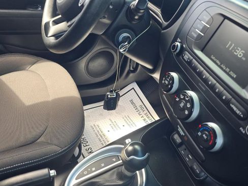 Used 2017 Kia Soul image 14