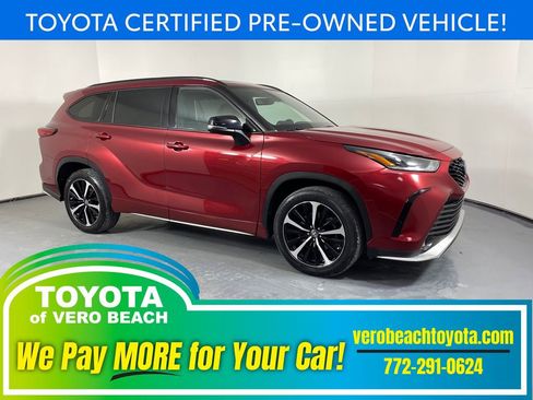 Used 2021 Toyota Highlander XSE image 1