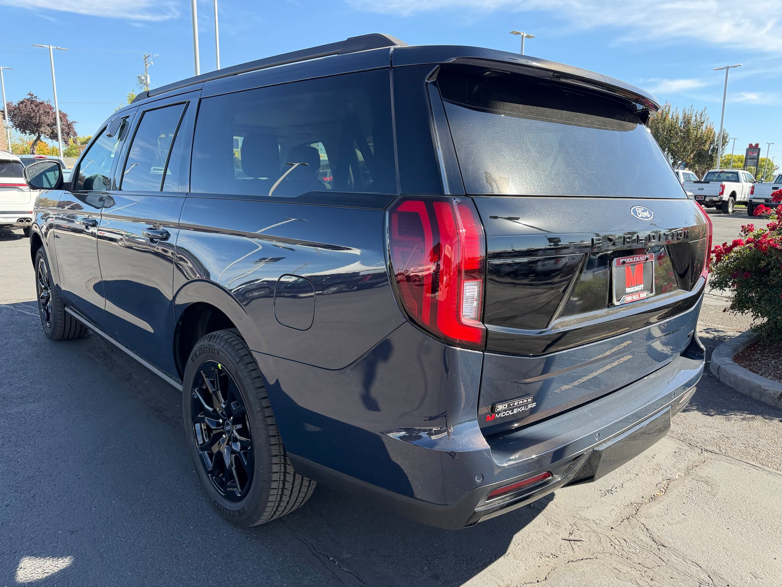 New 2027 Ford Expedition Max Platinum AWD/4WD image 5