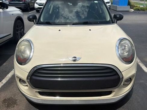 Used 2017 MINI Cooper 2-Door Hardtop FWD image 6