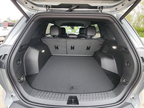 New 2026 Chevrolet Equinox RS w/ Convenience Package III image 32