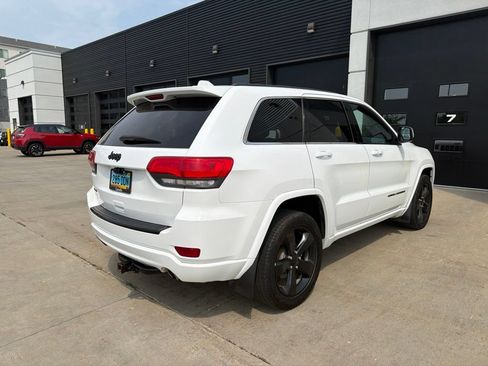 Used 2015 Jeep Grand Cherokee Altitude AWD/4WD image 6