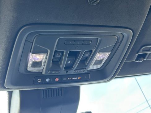 Used 2022 GMC Sierra 1500 AT4X image 19