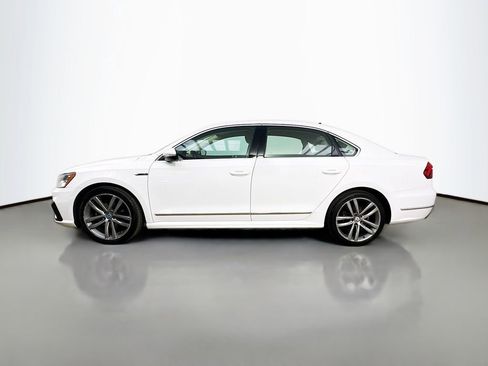 Used 2017 Volkswagen Passat 1.8T R-Line FWD image 4