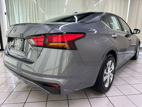 Used 2025 Nissan Altima 2.5 S FWD image 5