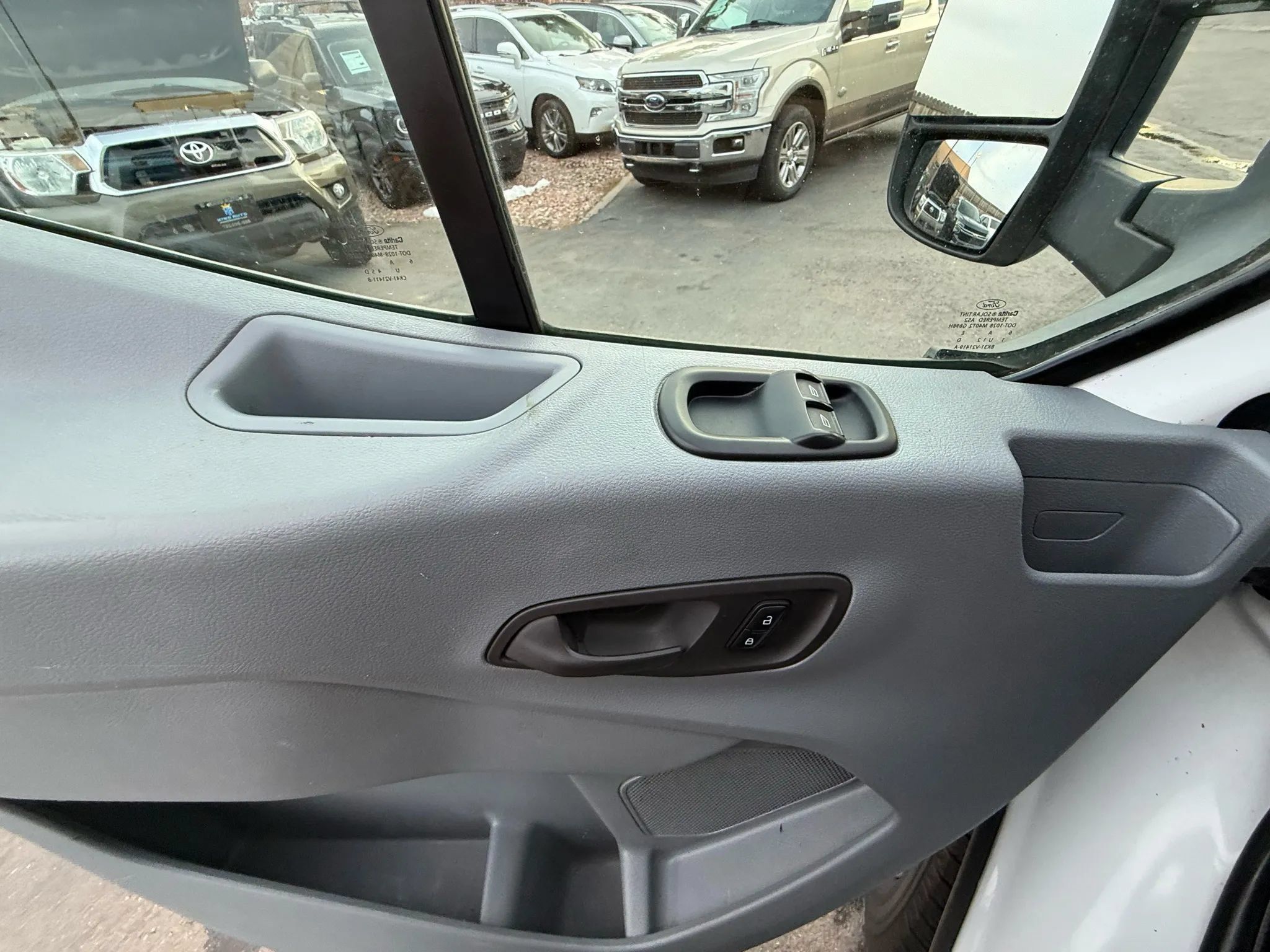 Used 2017 Ford Transit 350 138 w/ Interior Upgrade Package RWD image 28